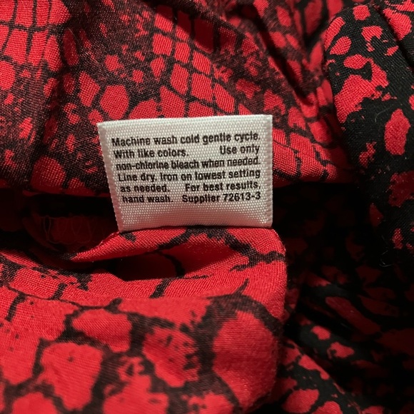 a.n.a Red and Black Notched Collar Cut Out Top - Picture 8 of 10